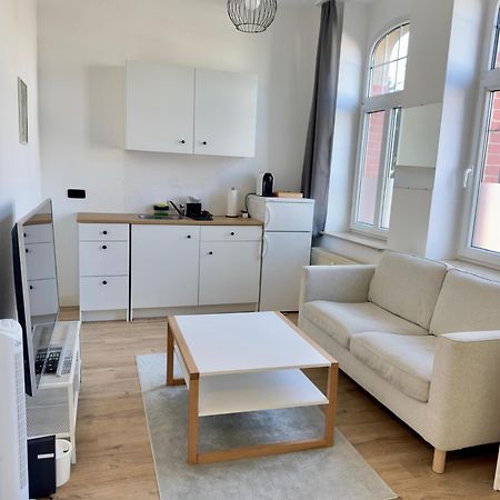 Raha Apartments - Charmantes Studio-Apartment - Hbf - Gratis Parkplatz Ерфурт Екстер'єр фото